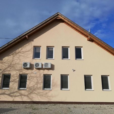 Bed and Breakfast Mura Regnum Panzió Tormafolde Exterior foto